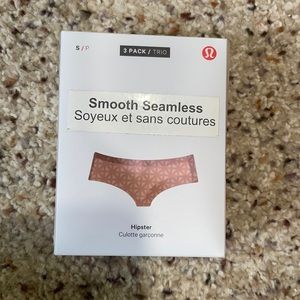 Lululemon 🍋 Hipster Seamless Underwear